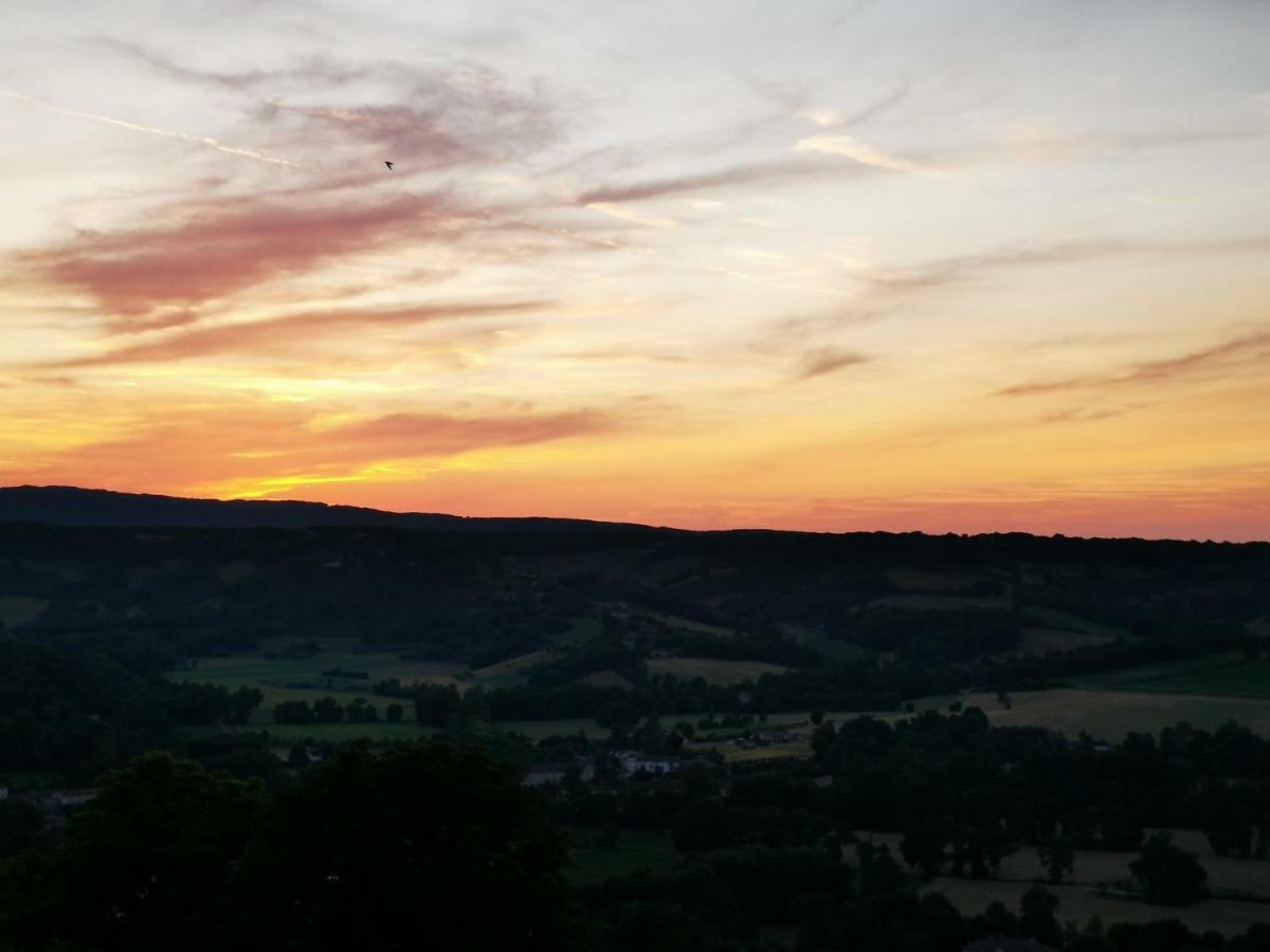 Hostellerie Du Vieux Cordes Exteriör bild